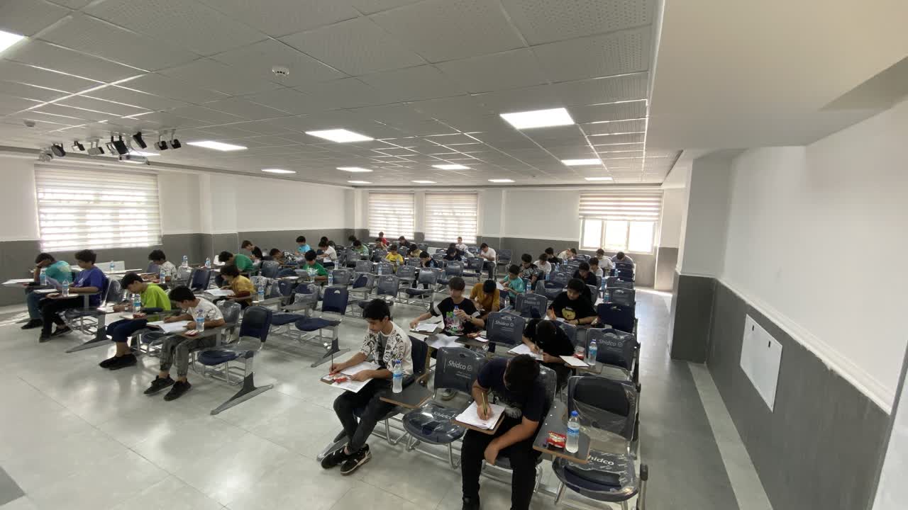 آزمون تعیین سطح 
